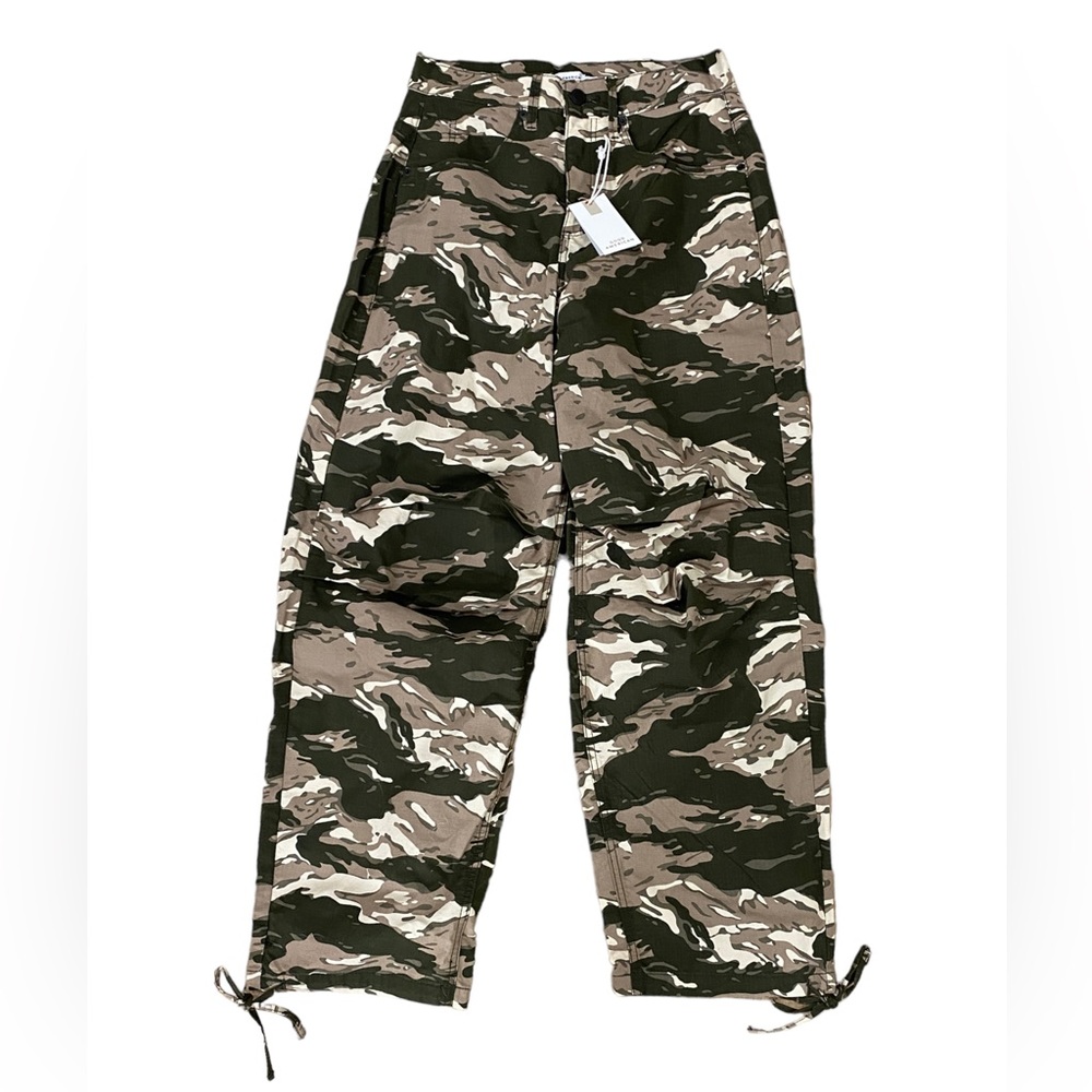 NWT GOOD AMERICAN CARGO PANTS SIZE 00 - Picture 2 of 3